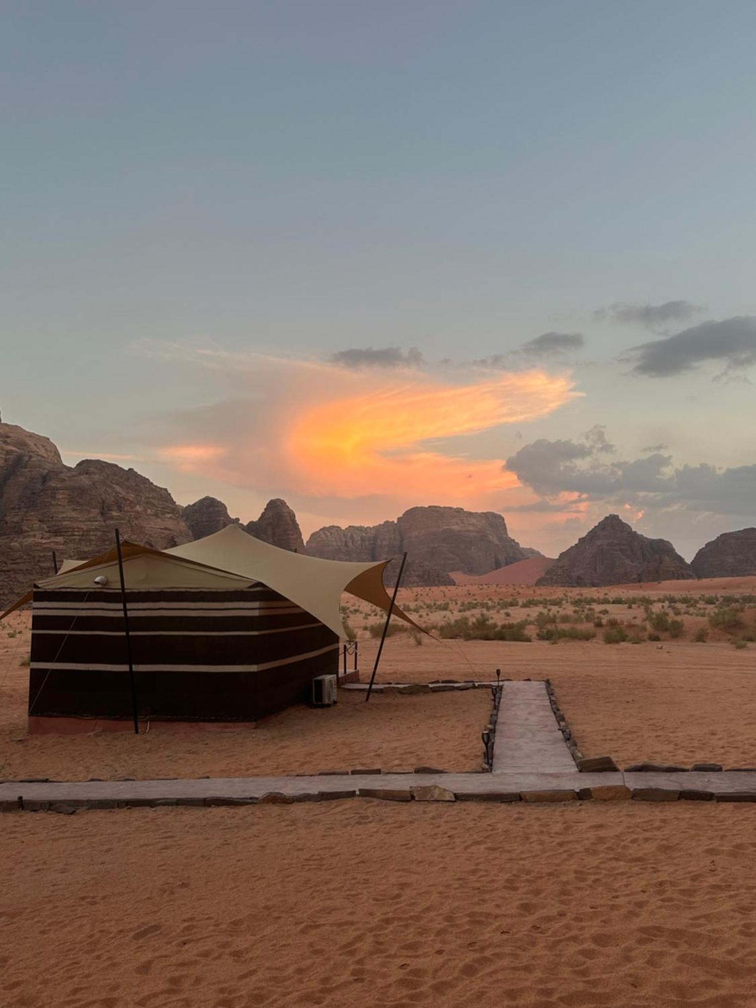 Wadi Rum Mirror Camp Kültér fotó
